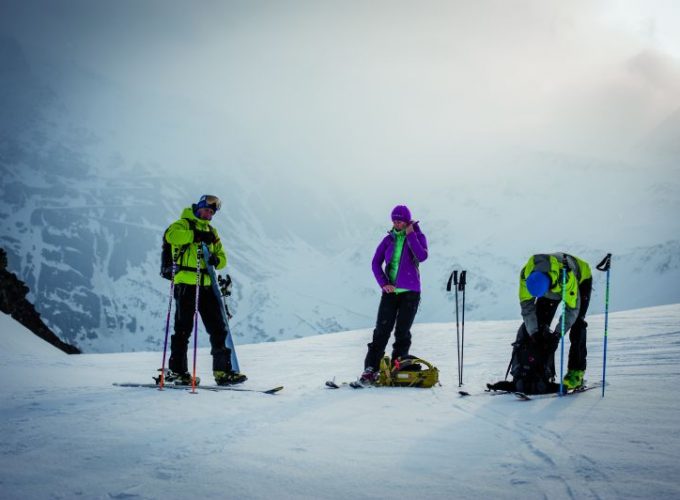 Plataforma de reservas de clases de esquí y montaña