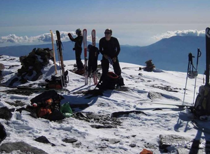 Plataforma de reservas de clases de esquí y montaña
