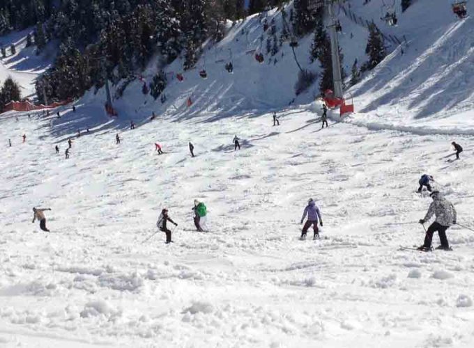 Plataforma de reservas de clases de esquí y montaña