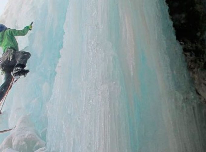 Plataforma de reservas de clases de esquí y montaña