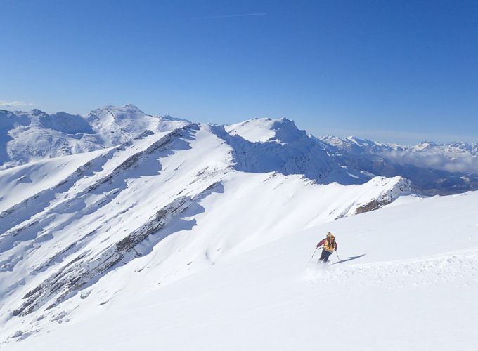 Plataforma de reservas de clases de esquí y montaña