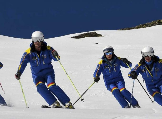 Plataforma de reservas de clases de esquí y montaña